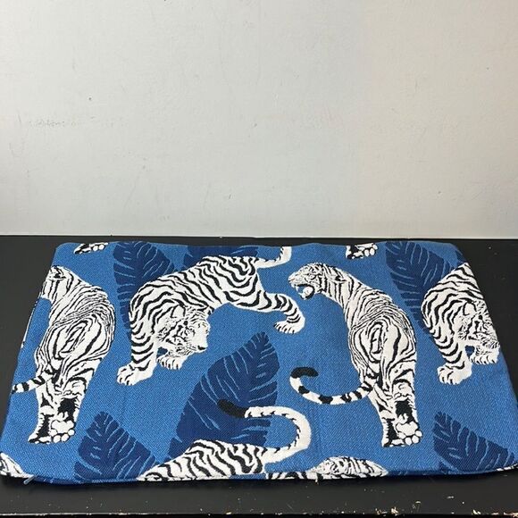 Williams Sonoma Outdoor Sunbrella Tiger Tropical Jacquard pillow case - Picture 1 of 6